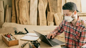 Essential website features for local businesses – mobile-friendly design and contact info example